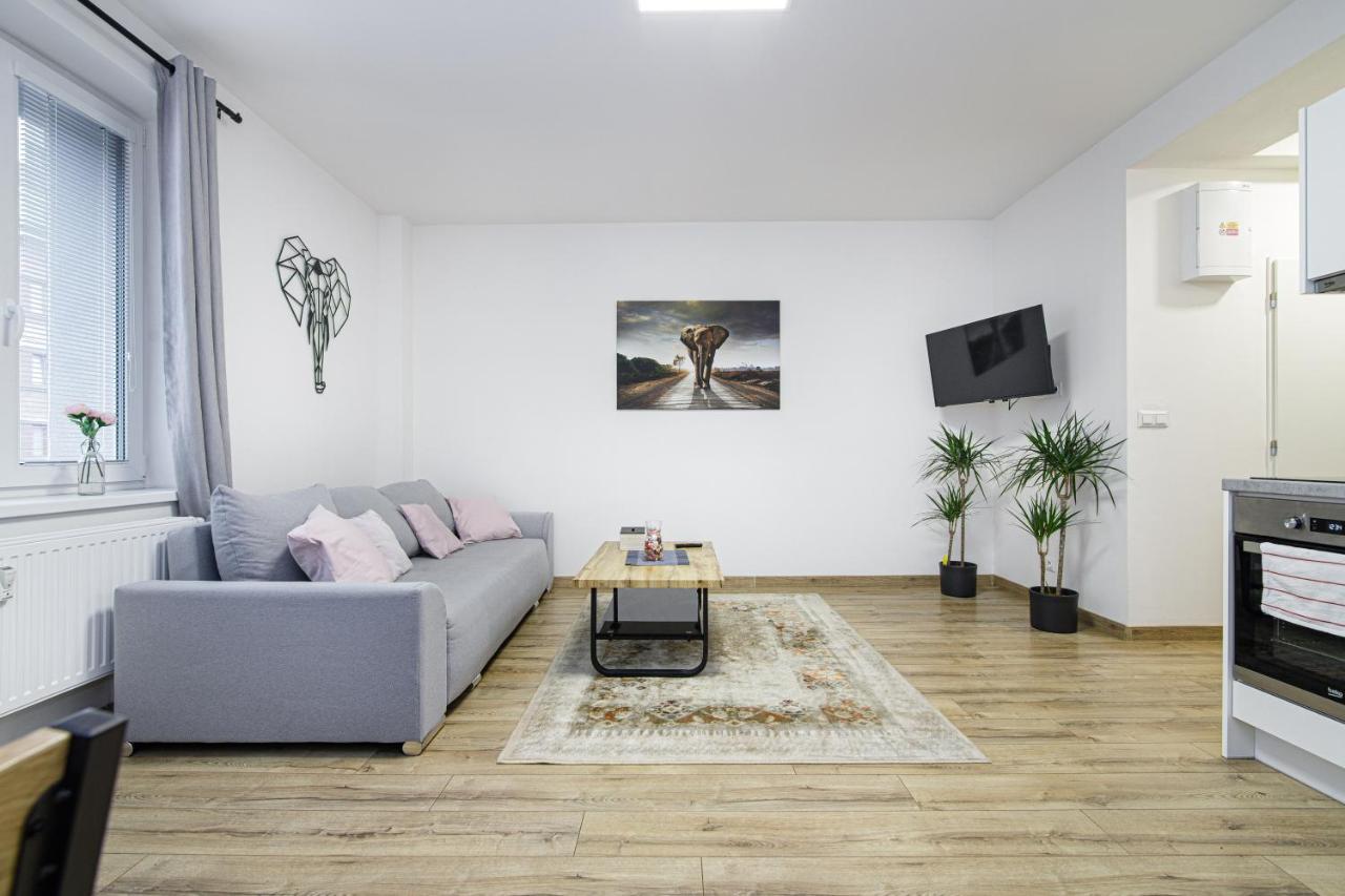 Apartment Hotel Stud Mb Ostrava Eksteriør billede
